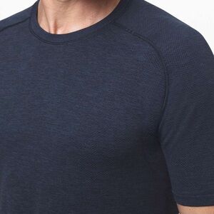 Lululemon Metal Vent Tech Short Sleeve 2.0 True Navy Size Medium 💎EUC Retail $78